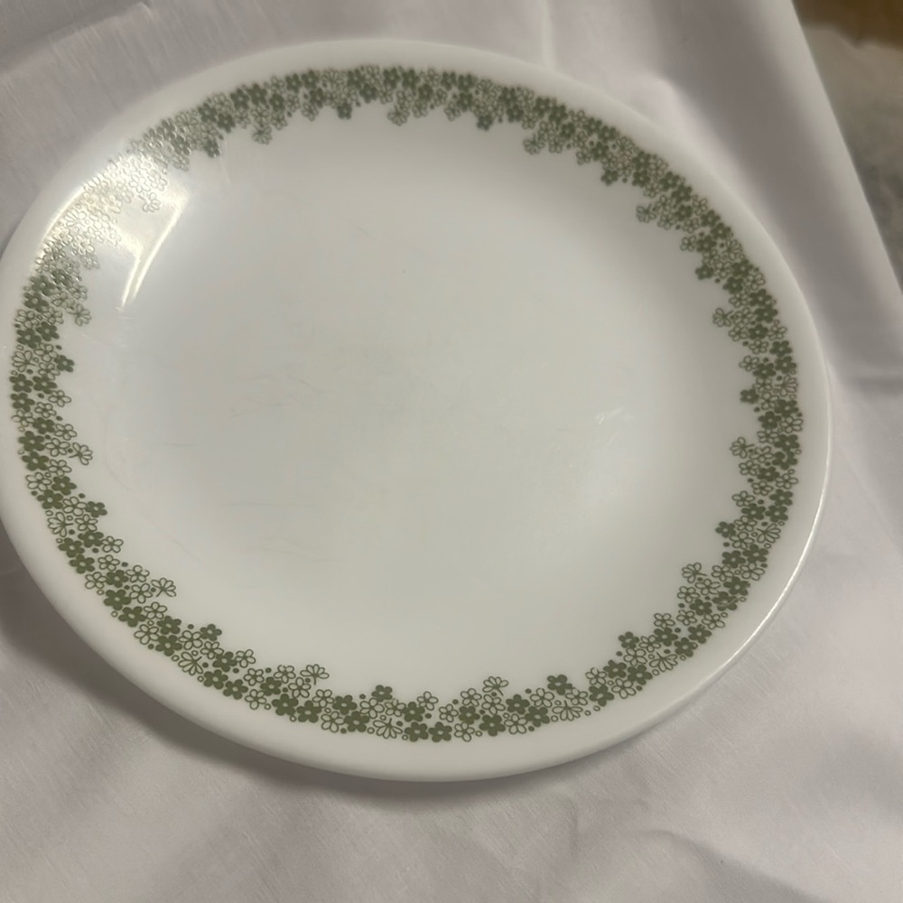 This is three Corelle Living ware by Corning